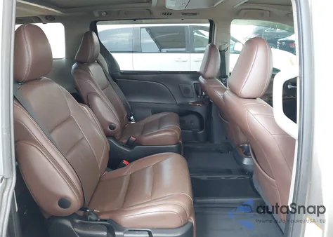 2015 Toyota Sienna Limited Premium 7 Passenger z USA, uszkodzony, nr VIN 5TDYK3DC0FS542529